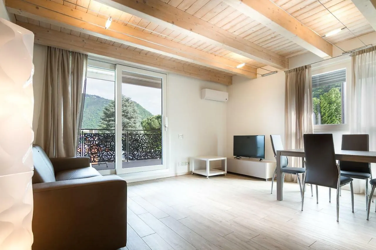Lake Home Holiday Como